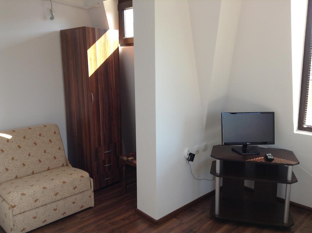 Guest House Luchi Varshets  Ngoại thất bức ảnh
