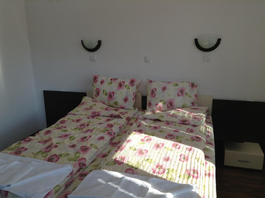 Guest House Luchi Varshets  Phòng bức ảnh
