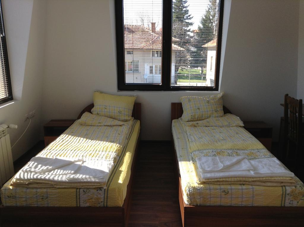 Guest House Luchi Varshets  Phòng bức ảnh