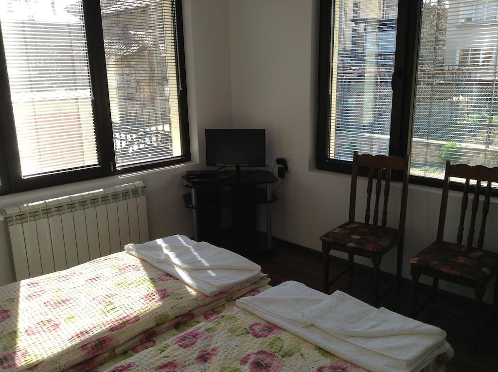Guest House Luchi Varshets  Phòng bức ảnh
