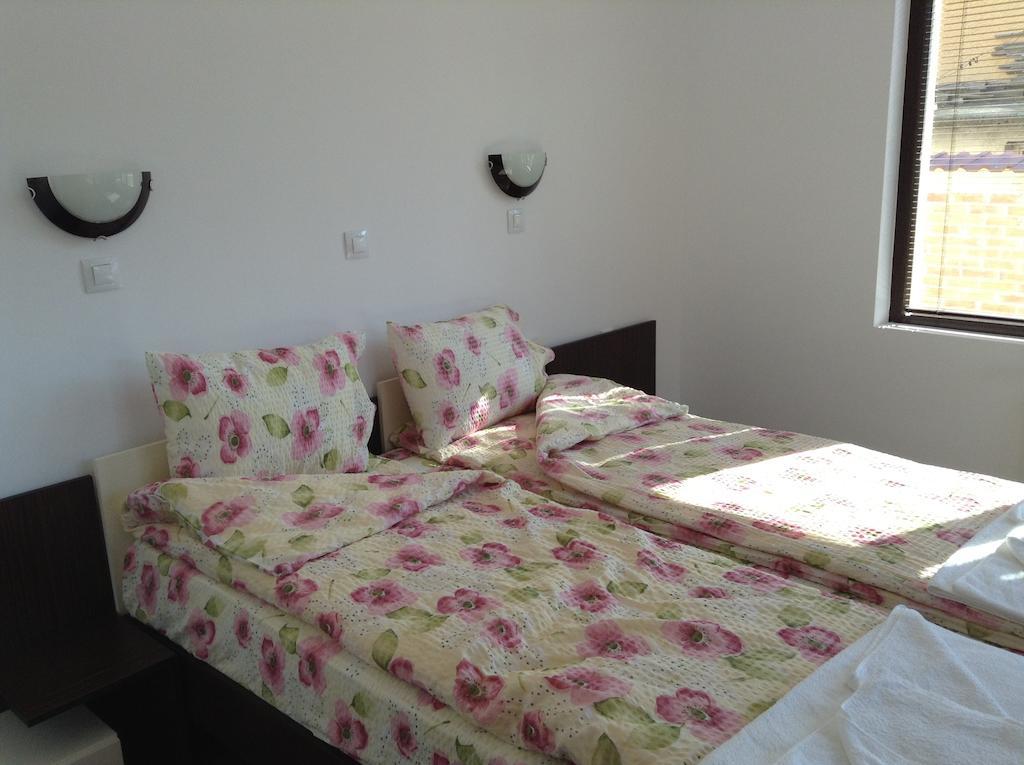Guest House Luchi Varshets  Phòng bức ảnh